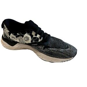Nike Odyssey React 2 Womens Flyknit Floral Blk/White Sneakers AV6258-001…
